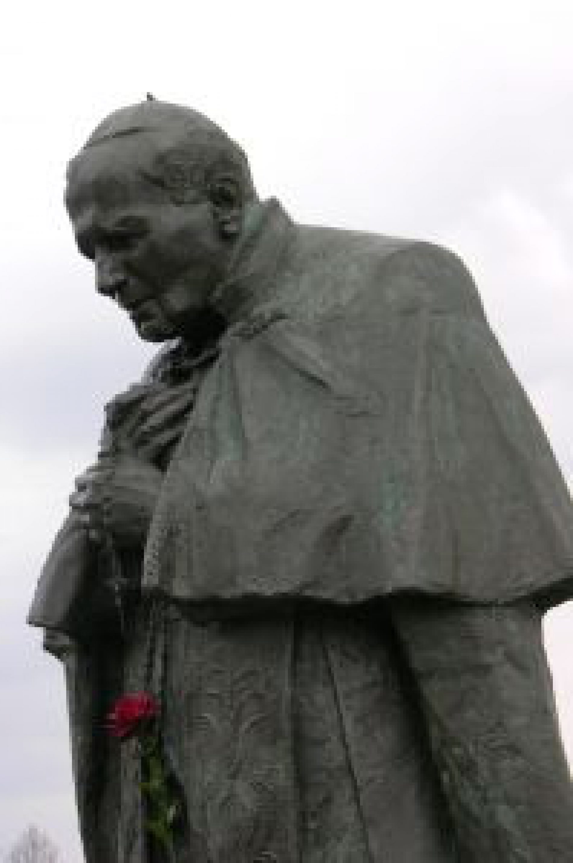 Jan Paweł II został ogłoszony świętym